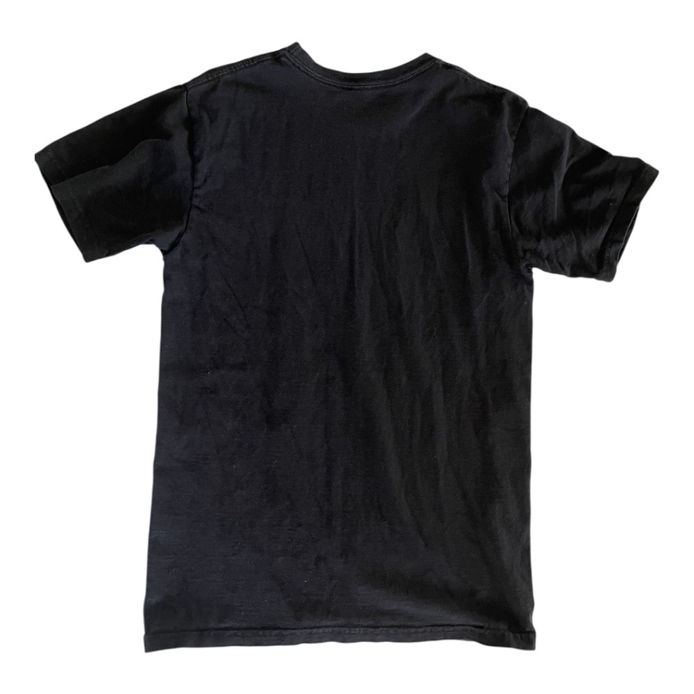 Adult tee - Picture 2 of 3